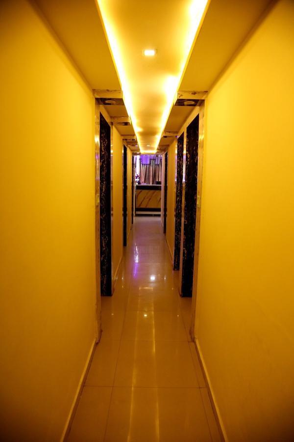Hotel Citizen Inn 阿穆达巴 外观 照片