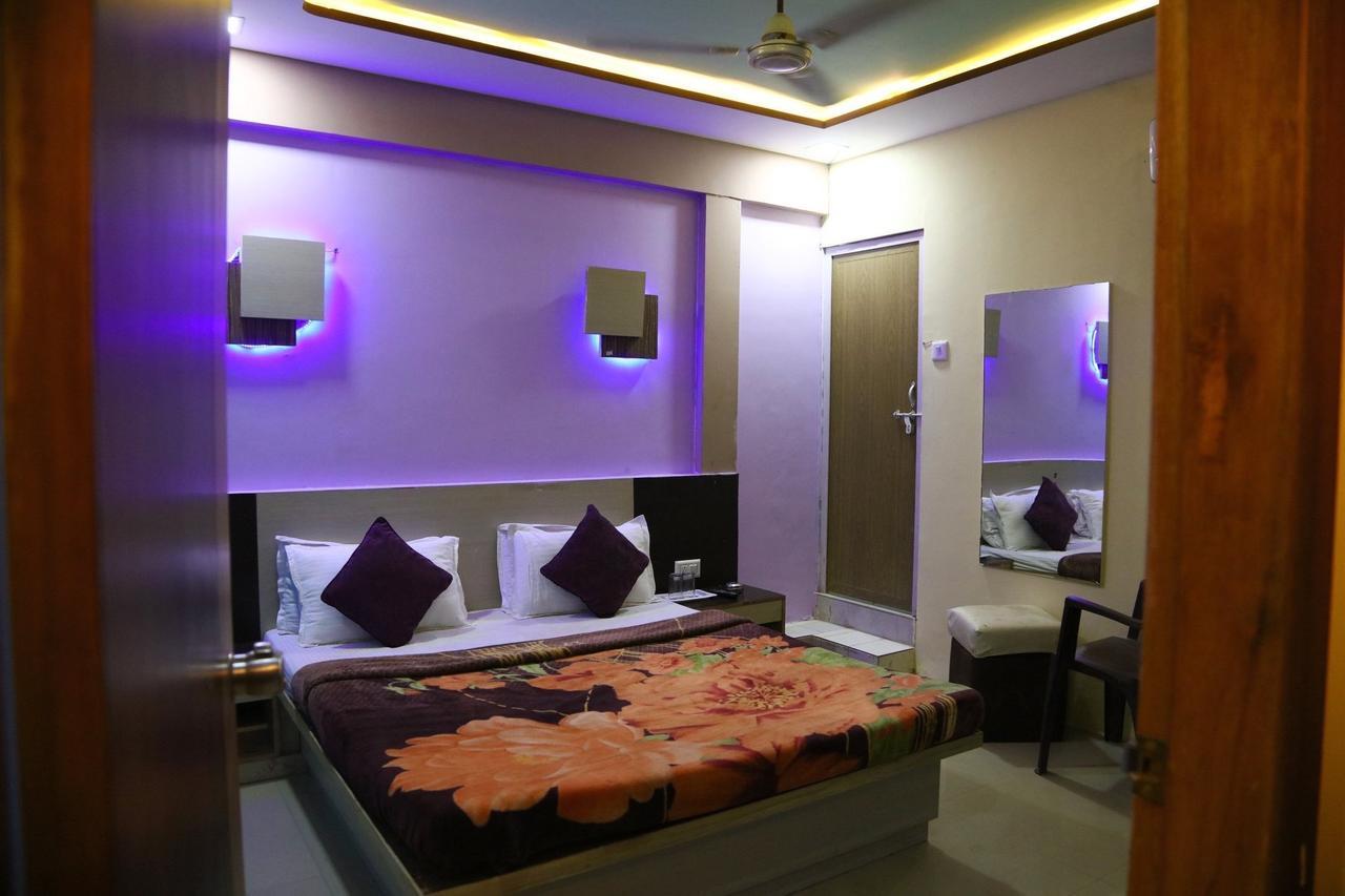 Hotel Citizen Inn 阿穆达巴 外观 照片