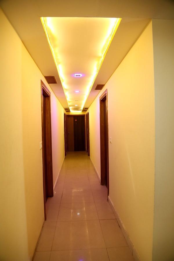 Hotel Citizen Inn 阿穆达巴 外观 照片